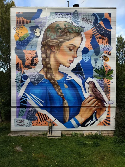 Девушка и птица